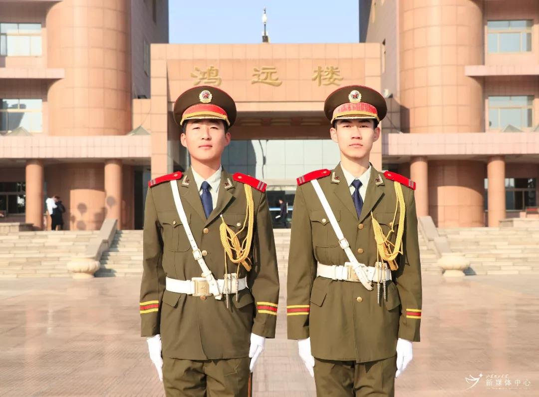 升旗手国旗班军服