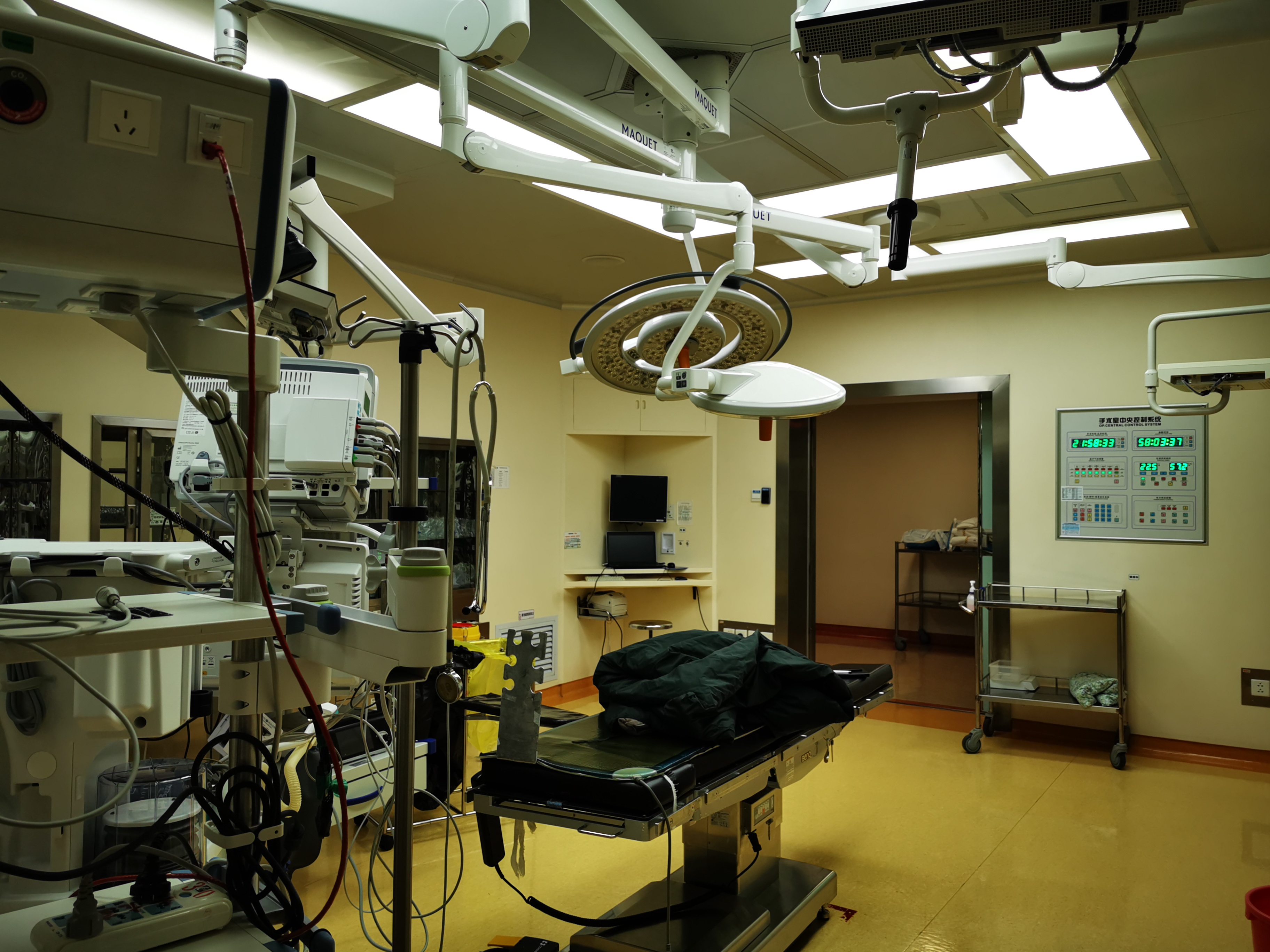 百級層流手術室空氣培養要求
