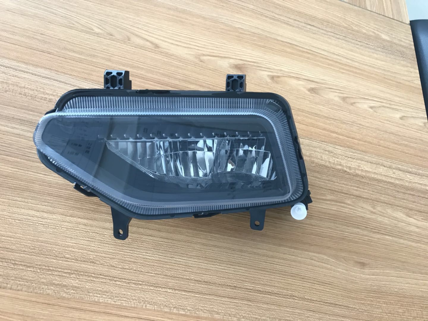 途昂VW416前雾灯