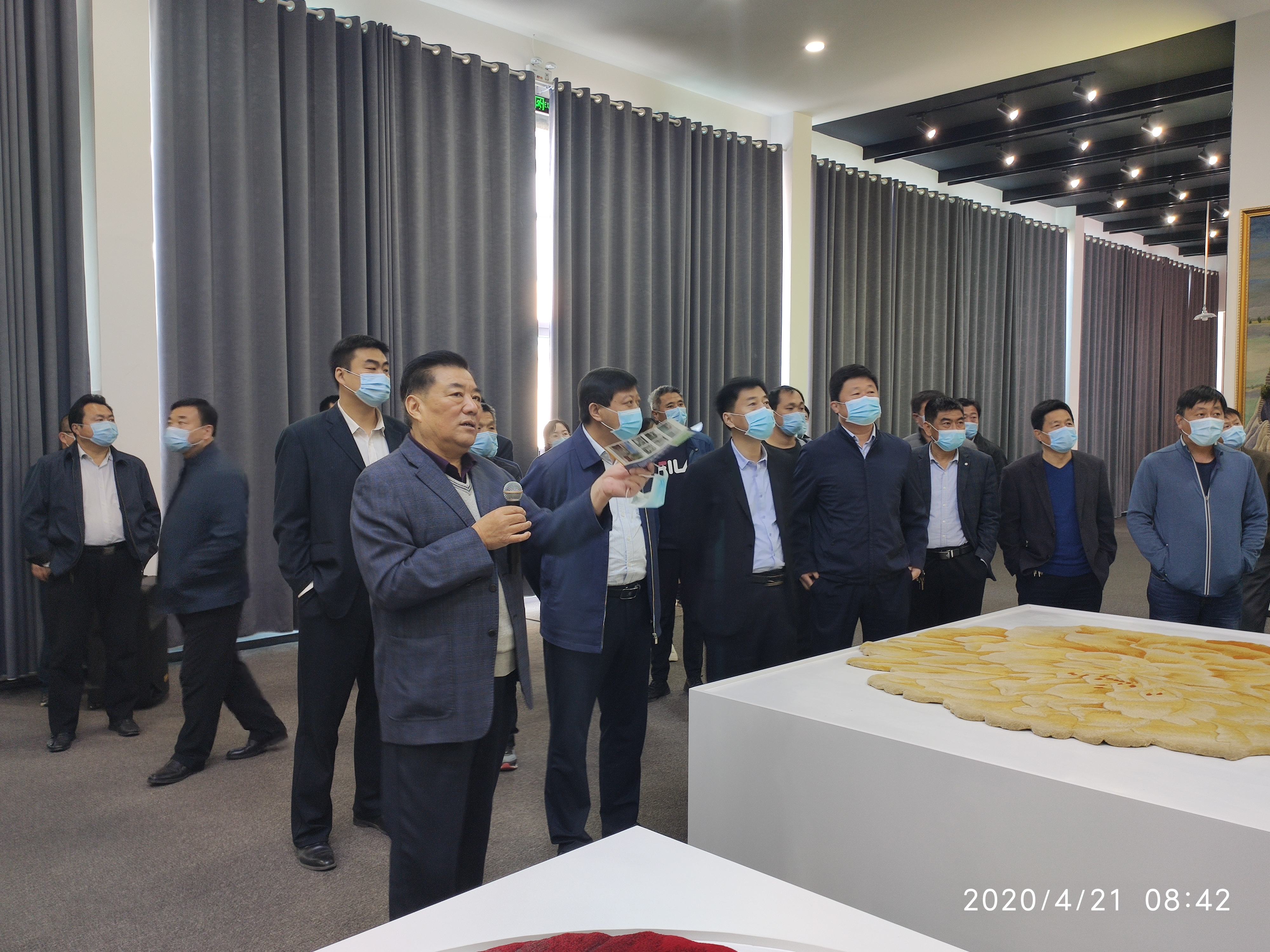 2020年4月21日,商店镇组织全镇机关干部,相关企业负责