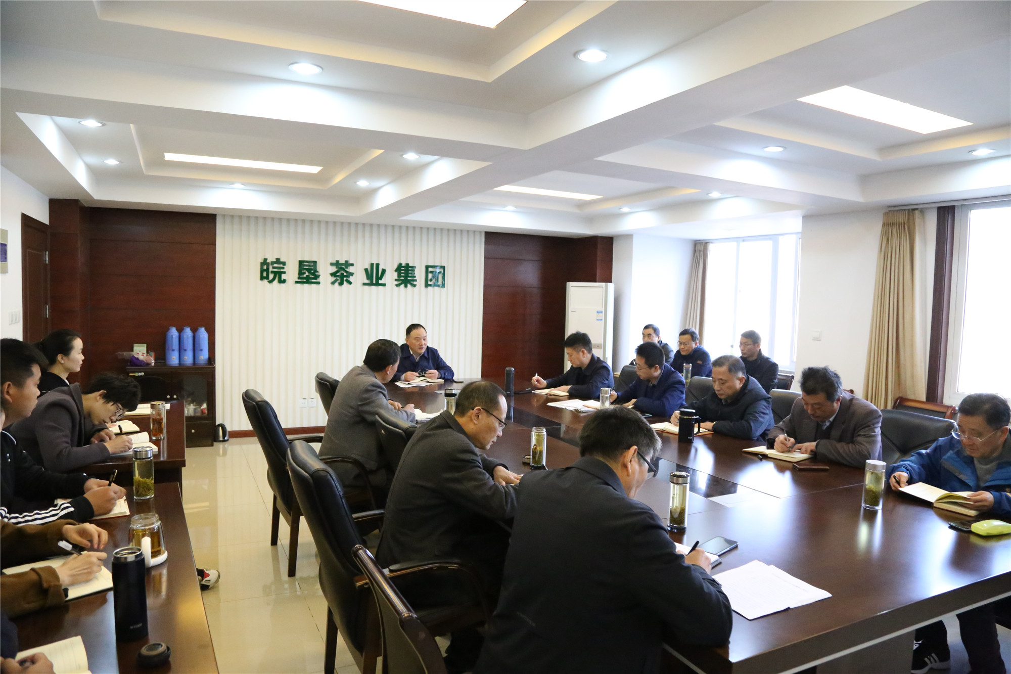 茶業集團黨委理論學習中心組舉行第15次集體學習