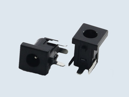 DC插座2.1和2.5通用吗？