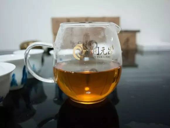 润元昌普洱茶茶汤