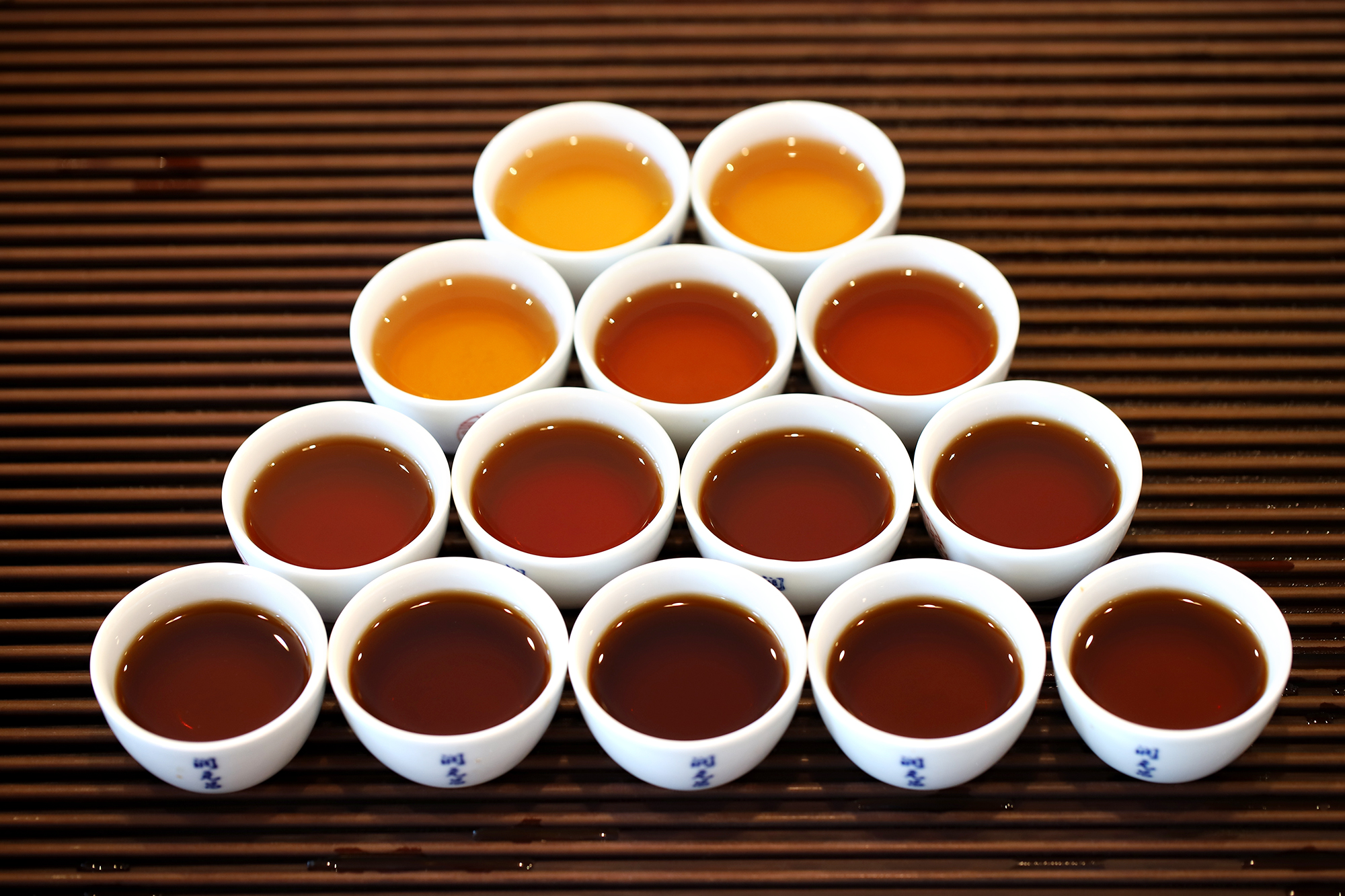 普洱茶(生茶)|摄影|产品摄影|山南摄影 - 原创作品 - 站酷 (ZCOOL)