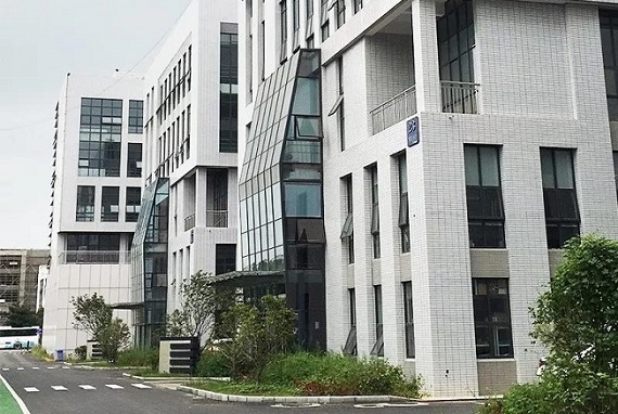 南京生产基地及客户体验中心位于浦口区可成科技园