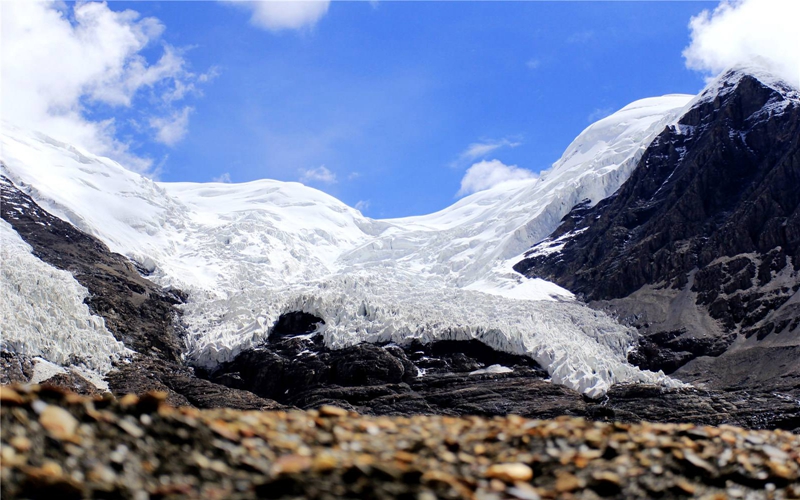 卡若拉冰川-悬冰