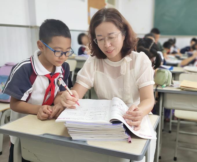 一处小学 赵川秀