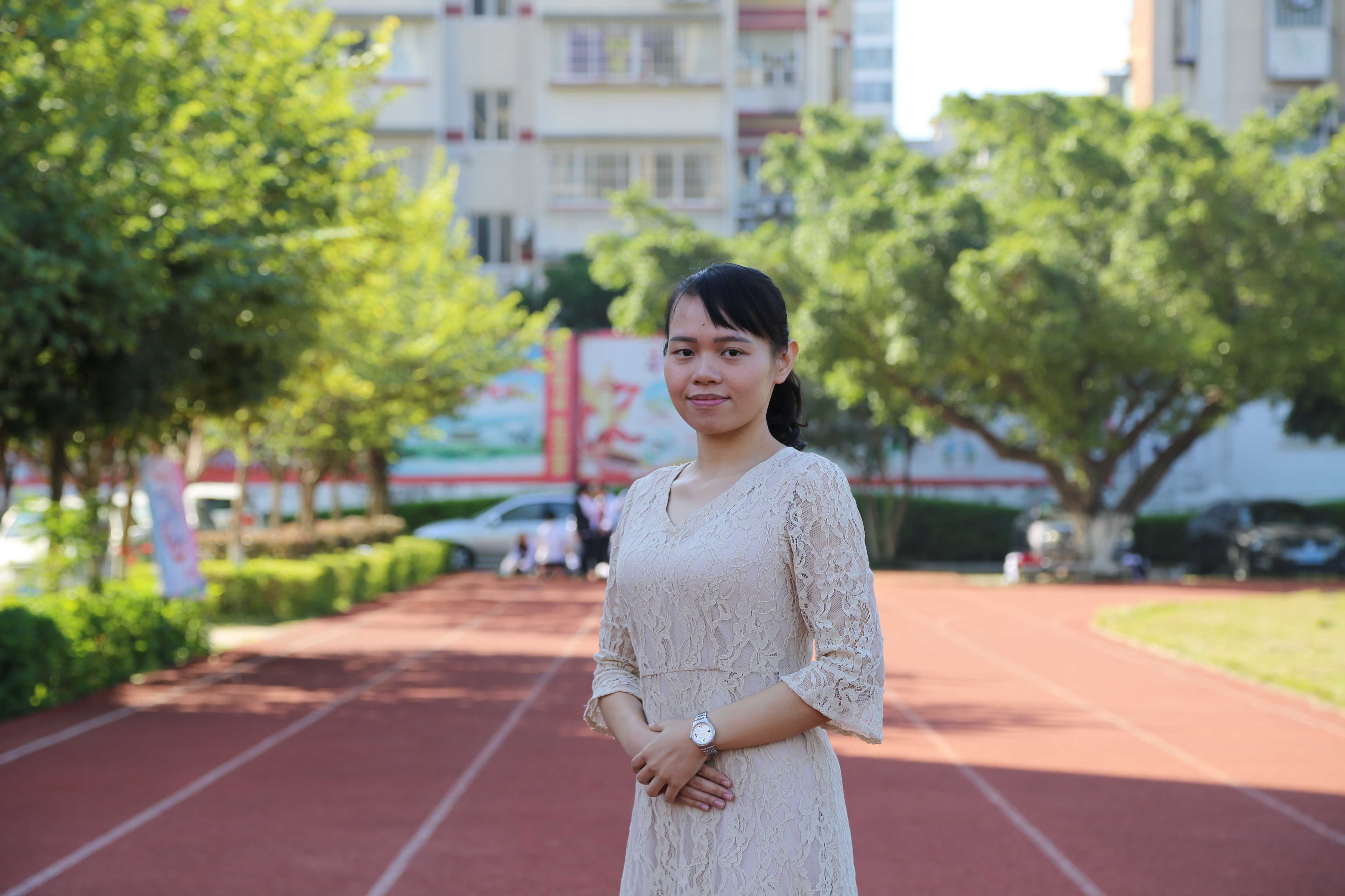 英语教师-柳州市民族高中