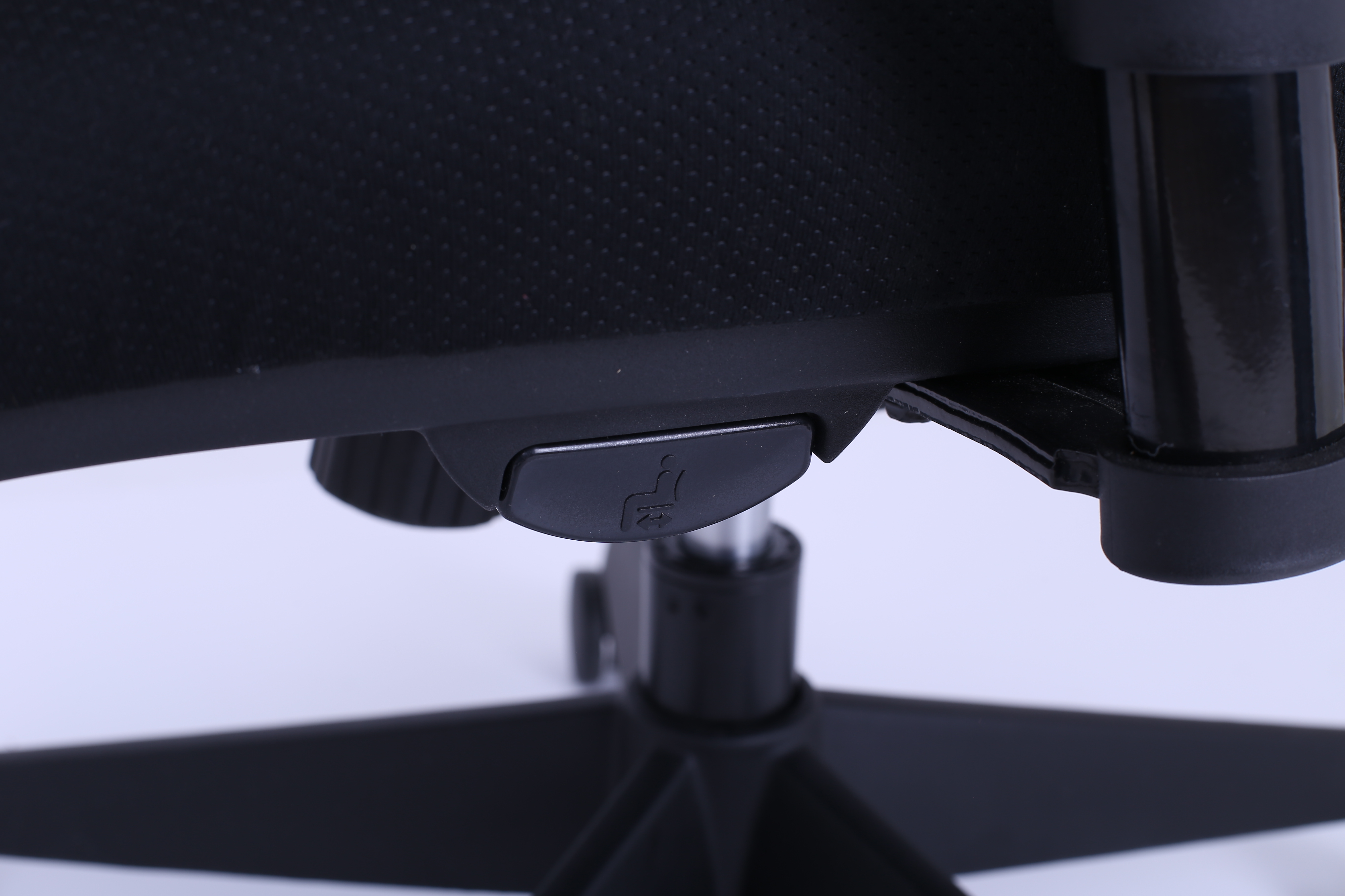 90图08portone坐垫前后调节按钮