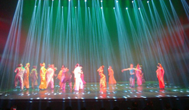 《梦回普洱》在云南省歌舞剧院上演