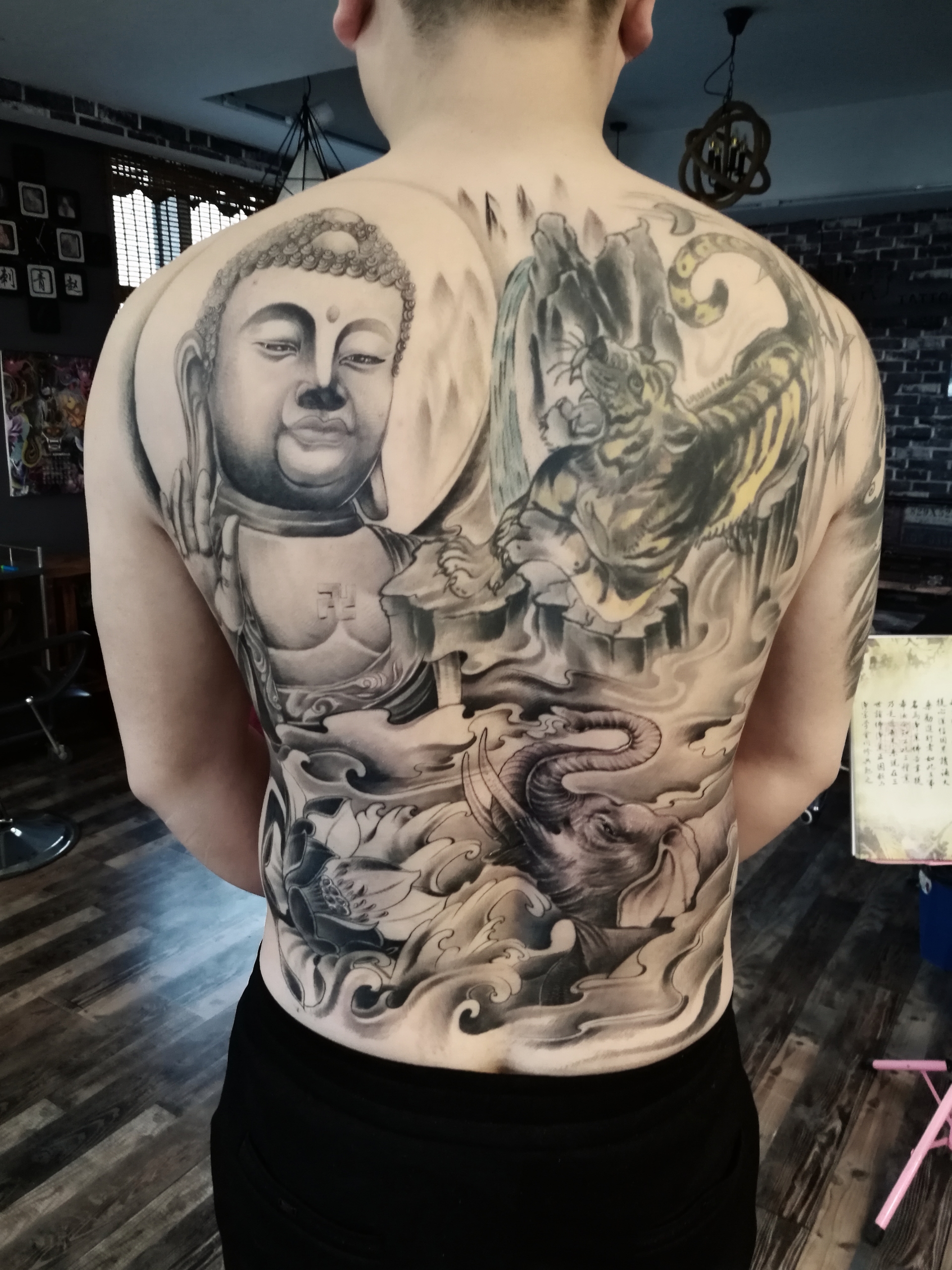 老赵纹身