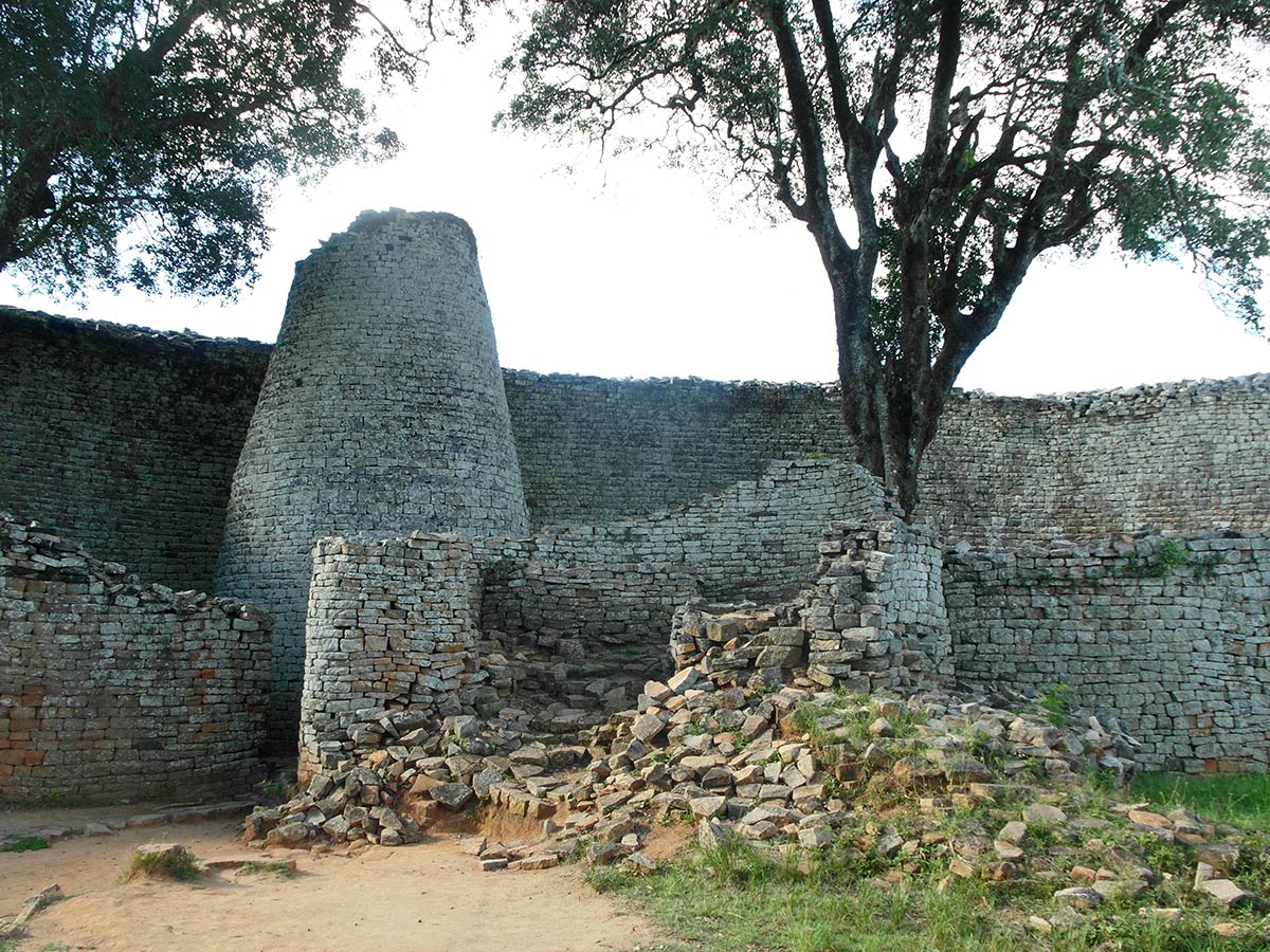 Great-Zimbabwe-tower-2-1200