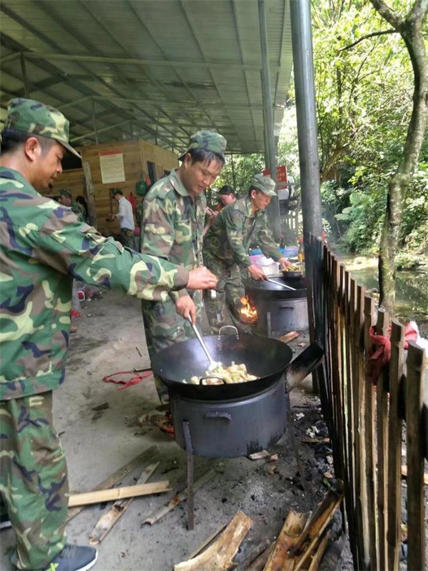 安溪志闽拓展训练活动8