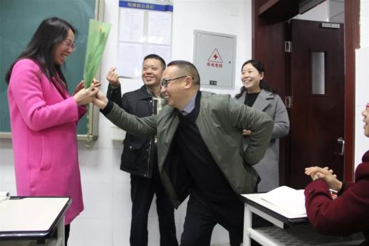 https://mmbiz.qpic.cn/mmbiz_jpg/jM38ibMjEJxAZnYHMObjvV7lylzOlM4nnVCIcia8ak0WTJoGonacrMRseTRe0QGaJcC9xiawG70dAG4m2KwFewyhQ/640?wx_fmt=jpeg