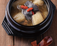 竹荪乌鸡汤