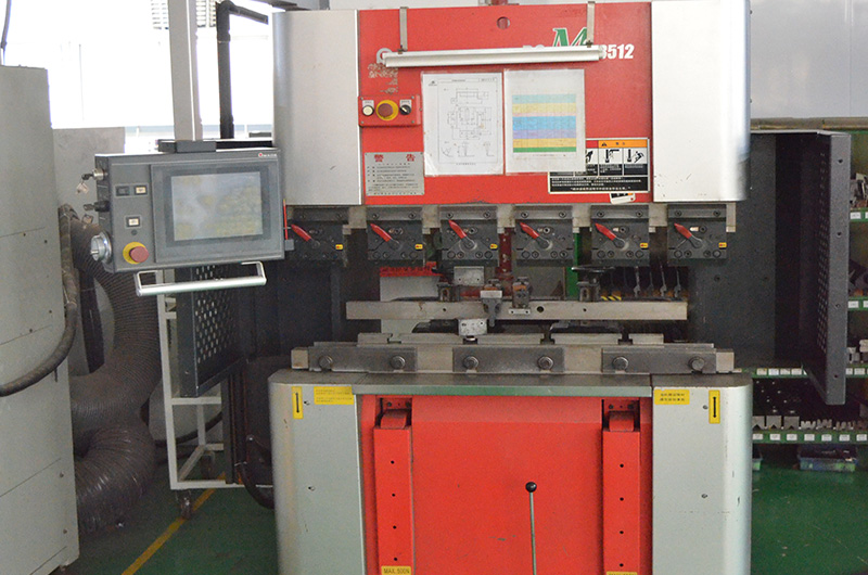 AMADA1m折弯机
