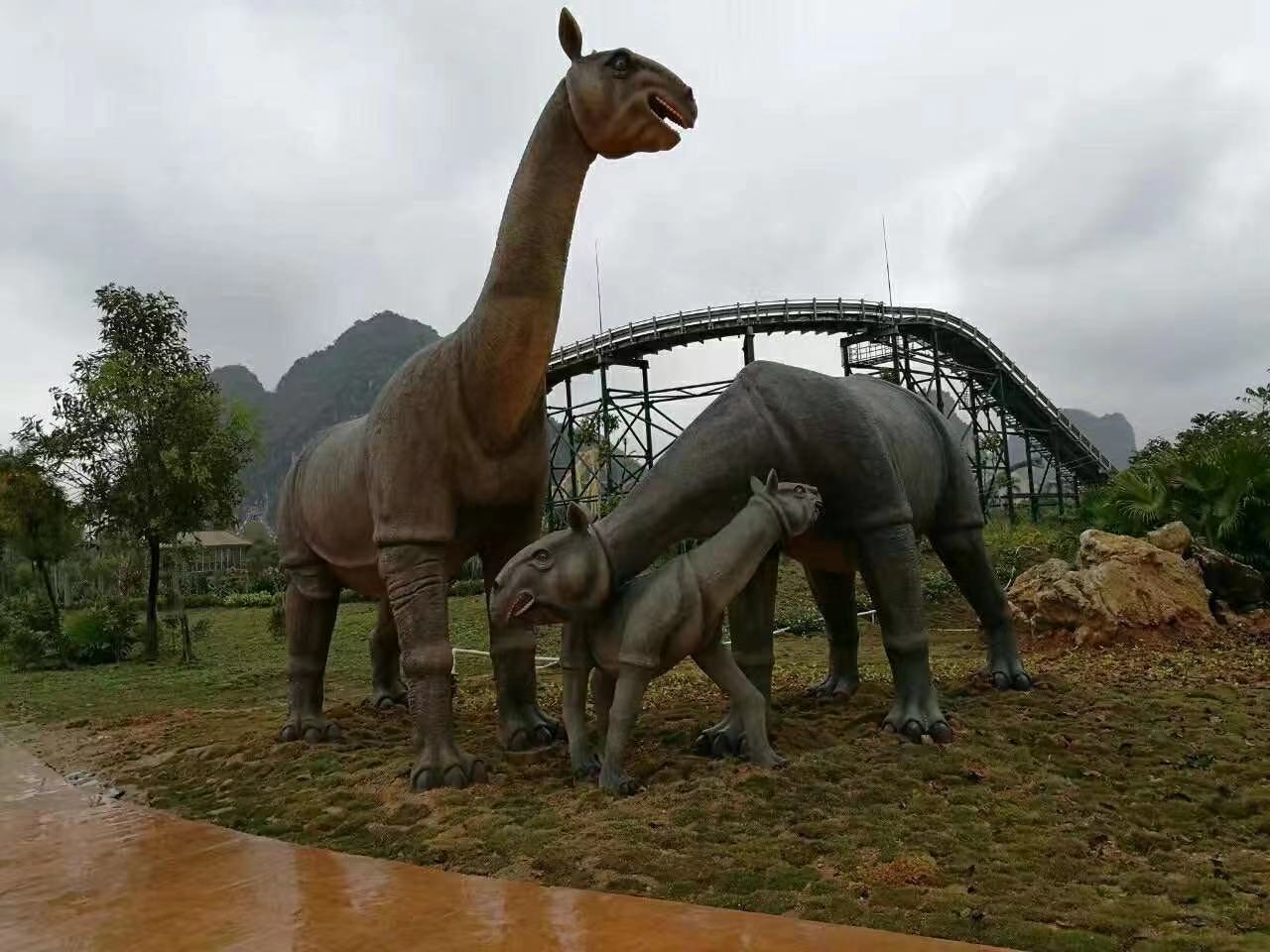 动物水泥雕塑