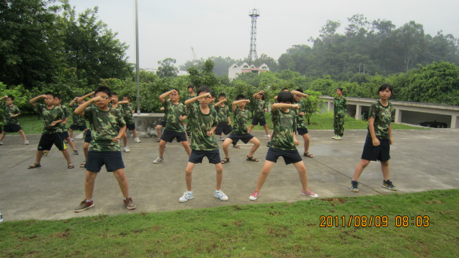 1学生军训-青少年培训