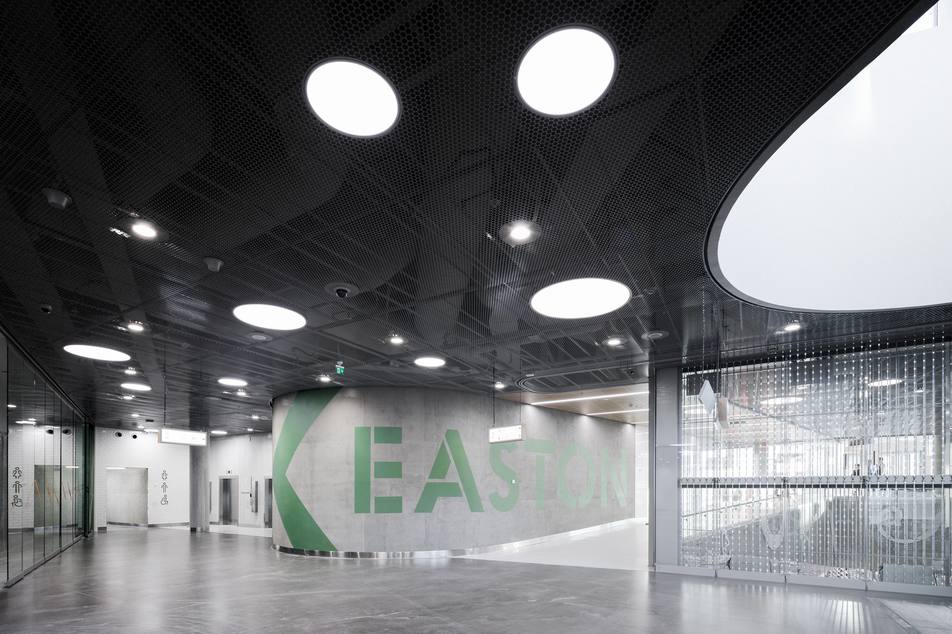 03-EastonCommercialCenter_Lahdelma-MahlamäkiArchitects_无界设计智库-4_171020_Kauppakeskus_Easton_027