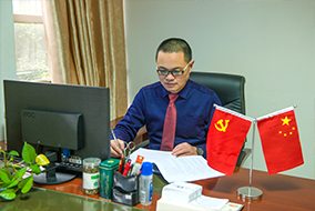 党委委员、副总经理
