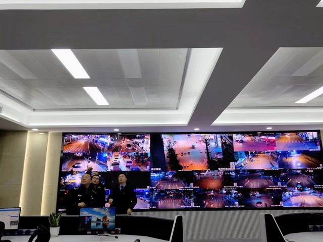 永顺县,副县长,、,公安局长,田君,调度,全县, . 永顺县副县长、公安局长田君调度全县低温雨雪冰冻天气道路交通安全工作