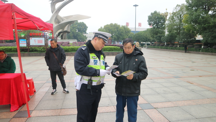 衡阳,珠晖,交警,“,四强化,”,全力,做好,恶劣, . 衡阳珠晖交警“四强化” 全力做好恶劣天气 道路交通应急管理工作