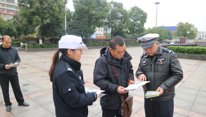 衡阳,珠晖,交警,“,四强化,”,全力,做好,恶劣, . 衡阳珠晖交警“四强化” 全力做好恶劣天气 道路交通应急管理工作