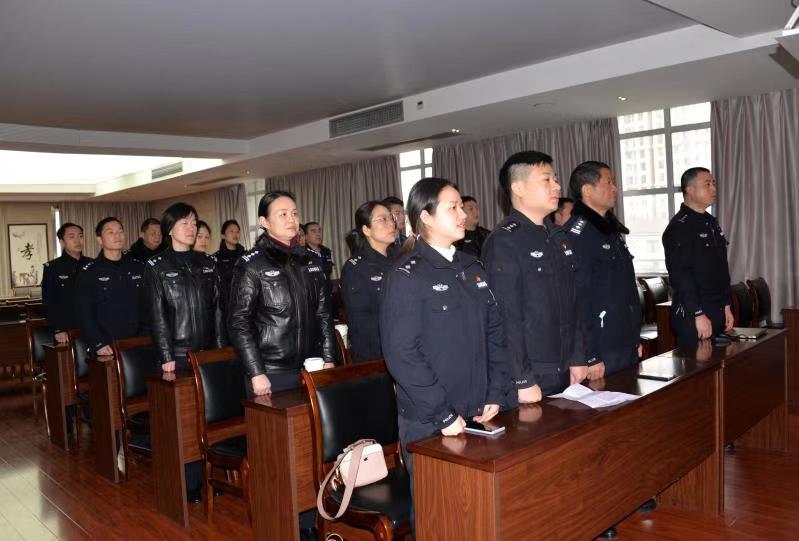 常德,公安,交警,支队,举办,“,道德讲堂,”,暨, . 常德公安交警支队举办“道德讲堂”暨心理辅导服务活动