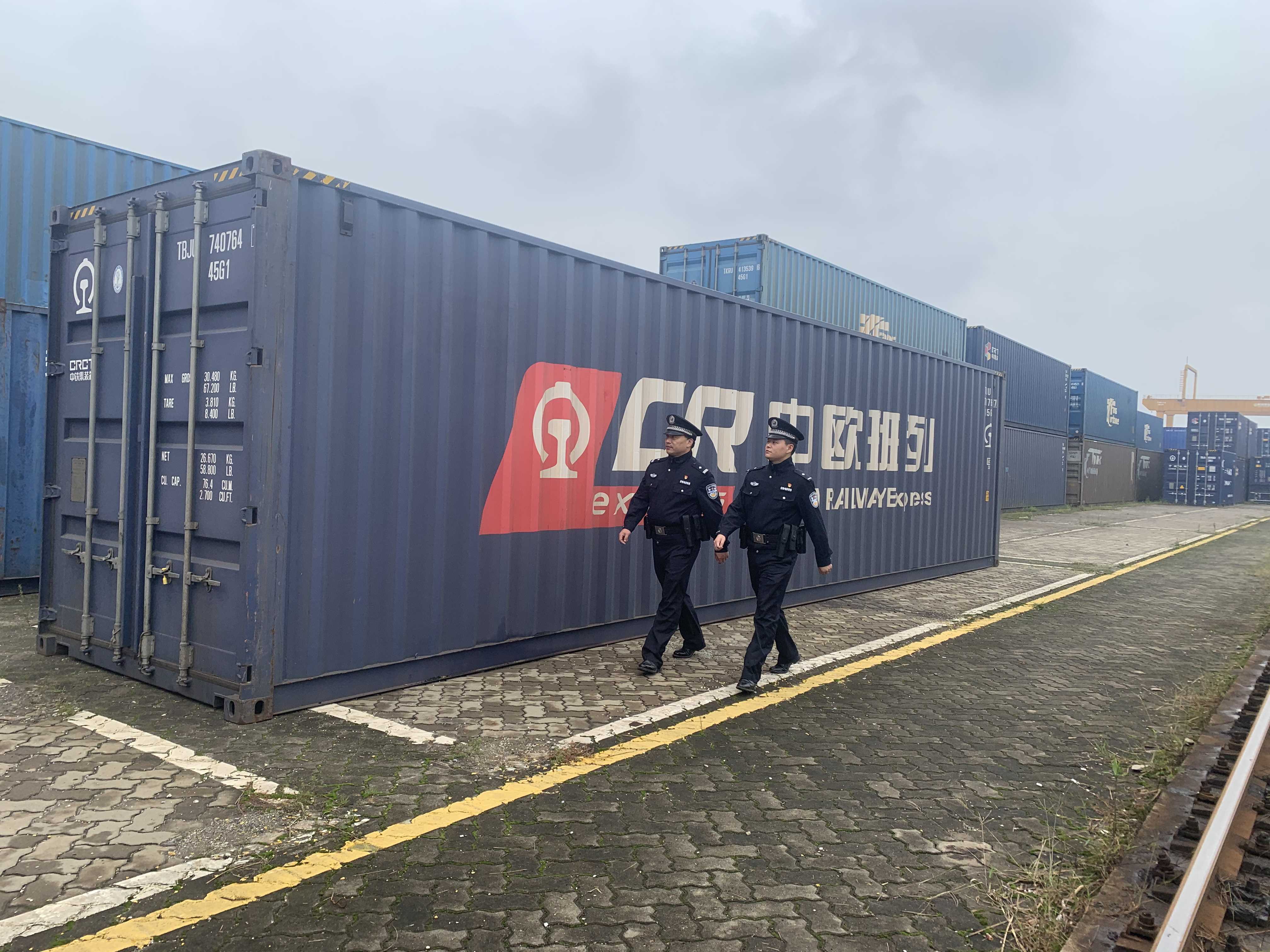 长铁,公安,长沙,北站,派出所,强化,实战,大, . 长铁公安：长沙北站派出所强化实战大练兵，助力中欧班列超量发行