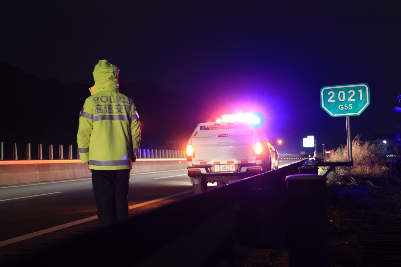 湖南,公安,交警,全员,上路,全力,确保,元旦, . 湖南公安交警全员上路全力确保元旦假期全省道路安全畅通
