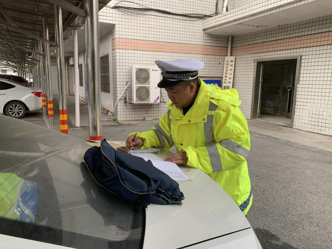 珠晖,交警,查获,一辆,法院,强制,执,行车,警察, . 珠晖交警查获一辆法院强制执行车