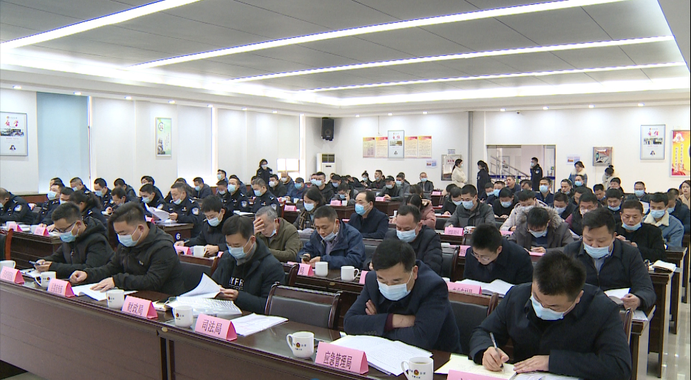 望城,全面,启动,春运,交通,安保,工作,警察,与, . 望城全面启动春运交通安保工作！