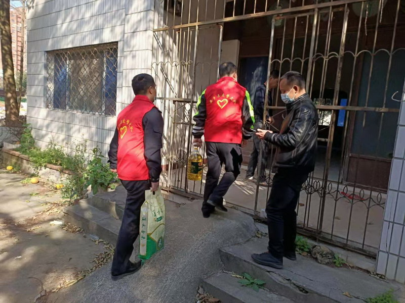 新春,走,基层,安乡,交警,慰问,社区,困难,群众, . 新春走基层 安乡交警慰问社区困难群众