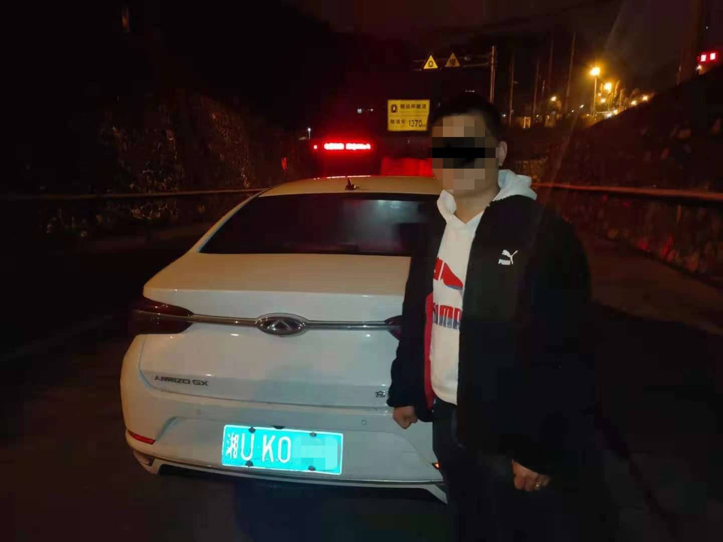 庆,元宵,护,平安,吉首,交警,开展,元宵节,夜查, . 庆元宵 护平安| 吉首交警开展元宵节夜查行动