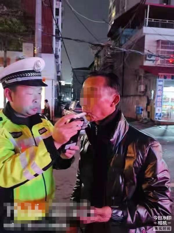 安乡,因地制宜,有序,推进,摩托车,、,电动, . 安乡：因地制宜有序推进摩托车、电动自行车违法整治