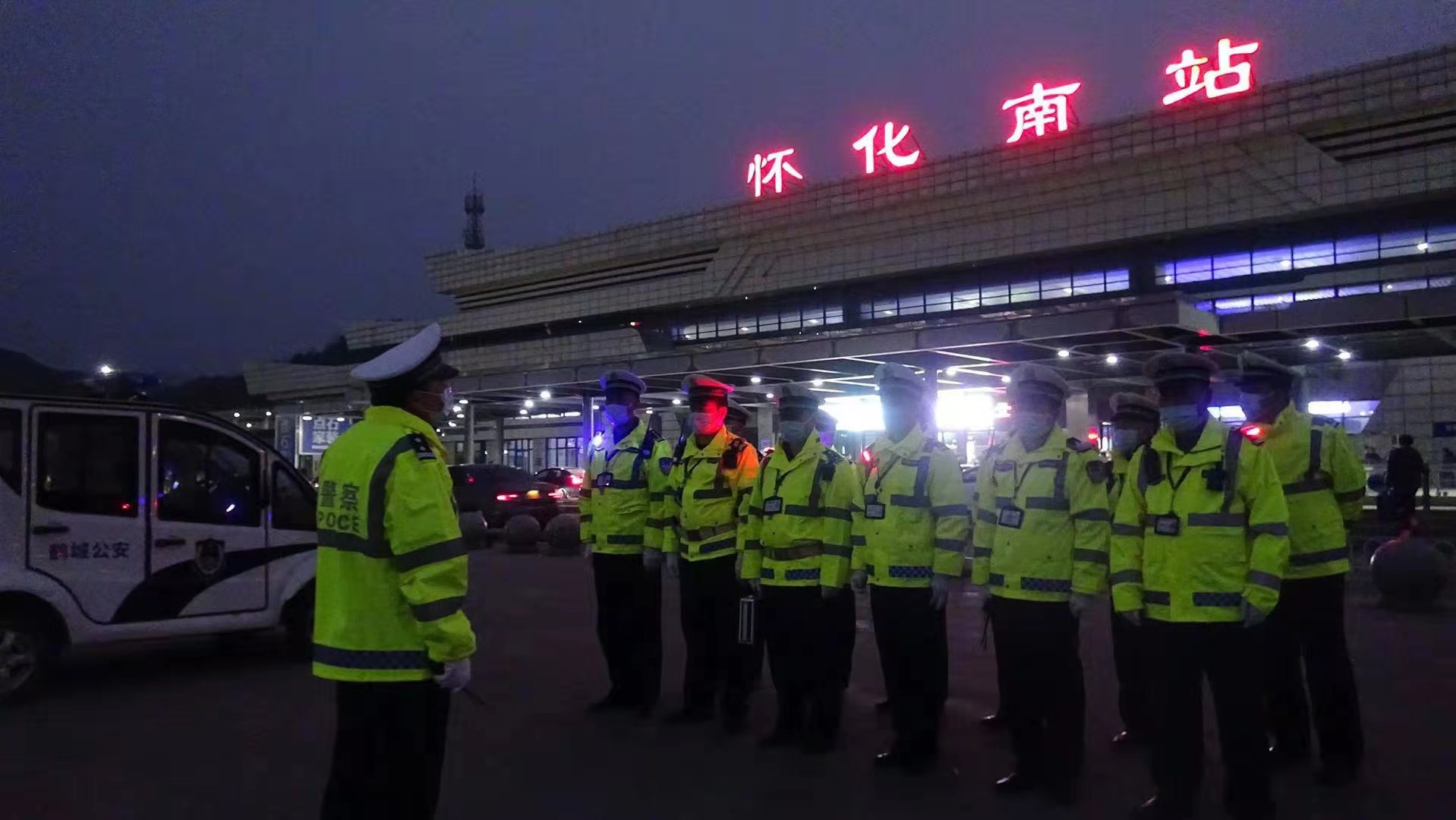 怀化,处,交管,支队,全力,保障,“,两会,”, . 怀化处交管支队全力保障“两会”期间道路交通安全畅通