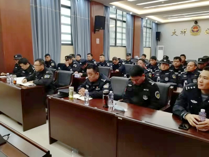 邵阳,大祥,公安,推进,教育,整顿,深化,警察,与, . 邵阳大祥公安：推进教育整顿，深化为民服务