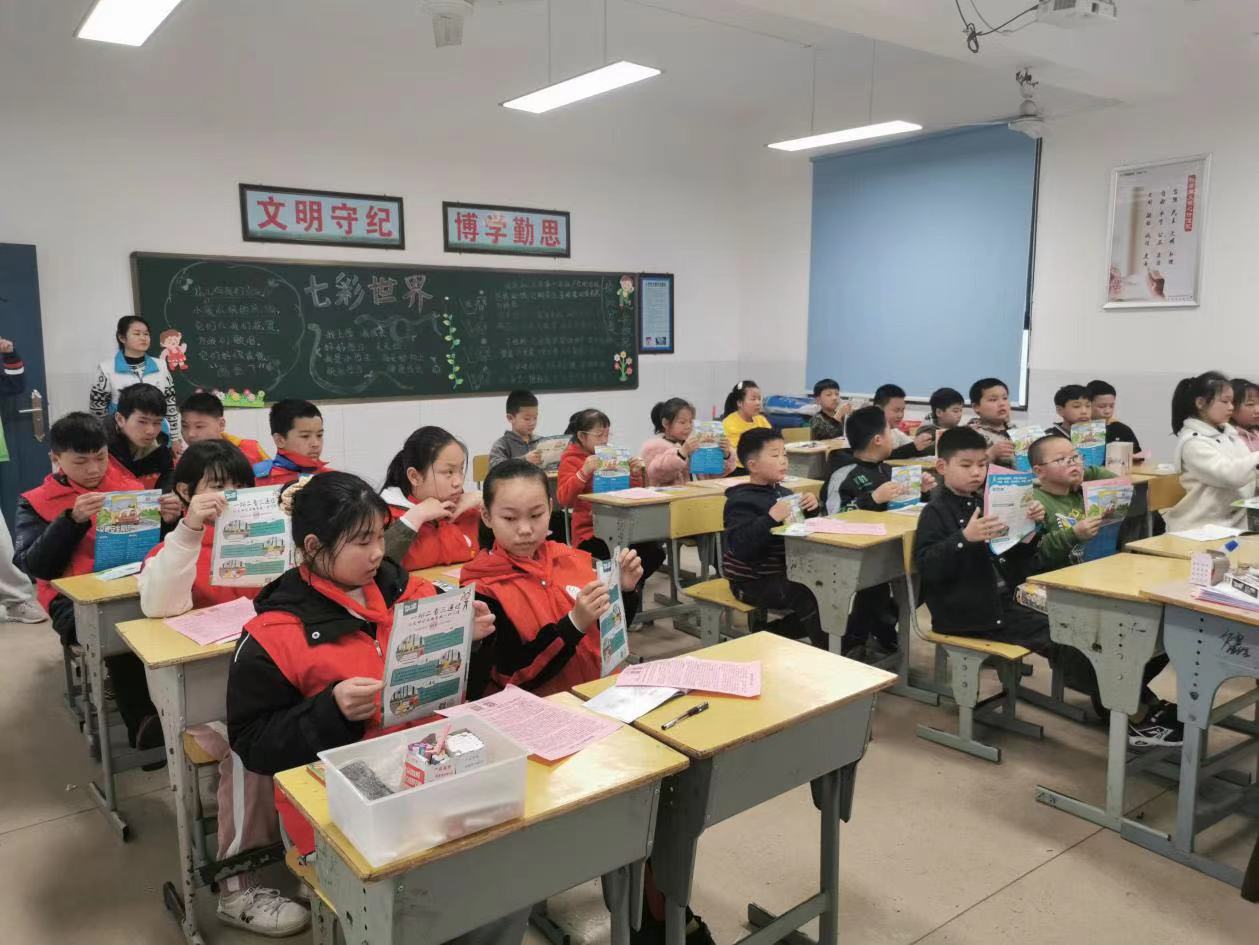 长沙,望城,悦享,安全,文明,童行,警察,与,法治, . 长沙望城：悦享安全 文明童行