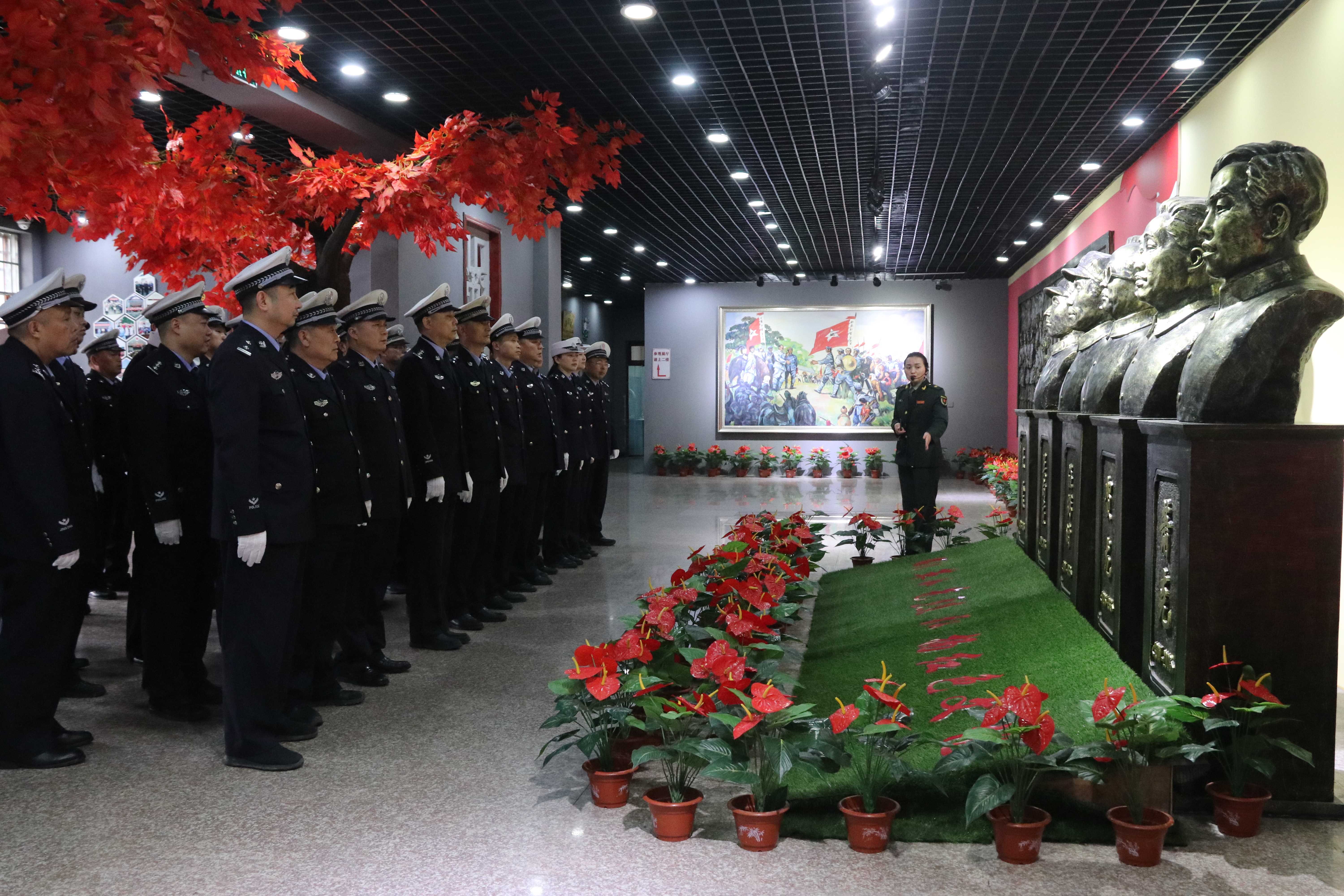 吉首市,公安局,交通管理,大队,开展,主题党, . 吉首市公安局交通管理大队开展主题党日暨革命传统教育活动