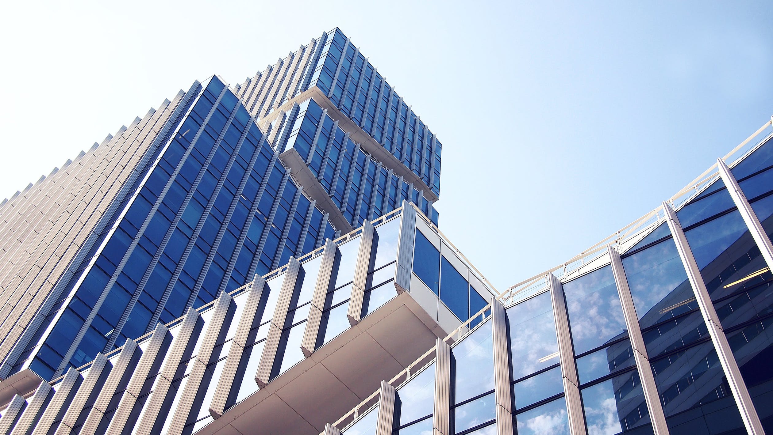 architecture-building-amsterdam-blue-sky-162539