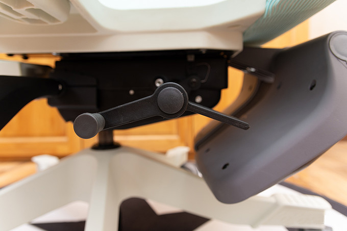 前倾不累腰,横躺可伸腿:达宝利D6人体工学网布椅测评-20200319_104750_124