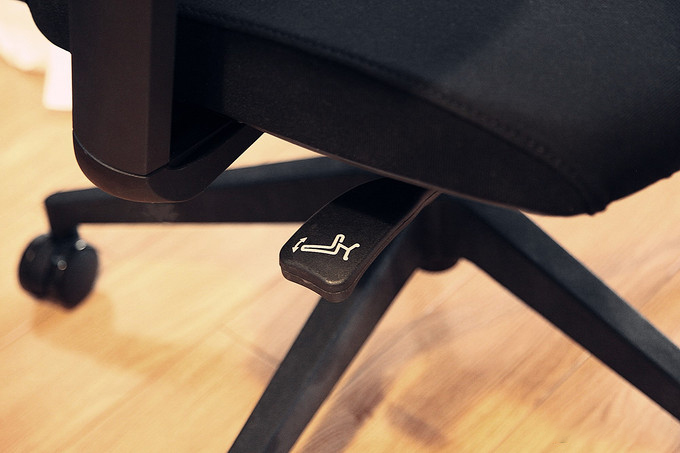 媳妇再也不担心我坐一天累了—达宝利DY101人体工学椅开箱及感受-20200321_094412_021