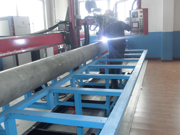 焊管生产-自动焊机2