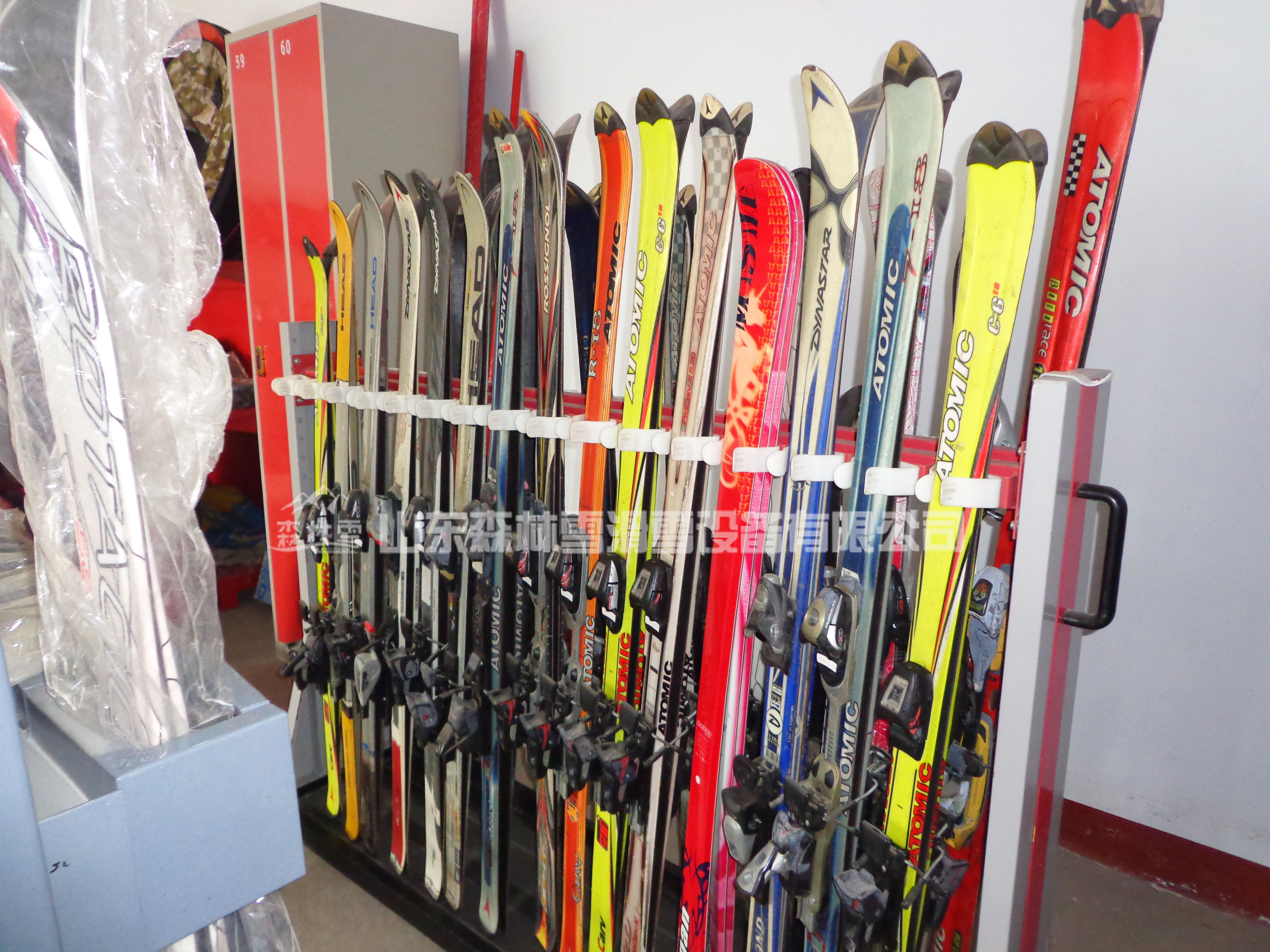 滑雪双板-山东森林雪滑雪设备有限公司