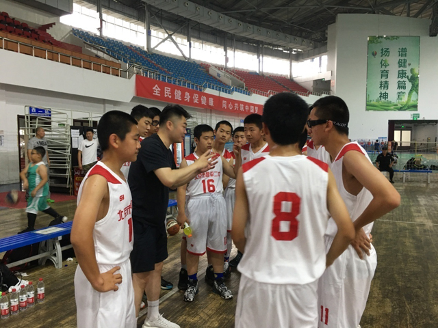 喜报昌平二中回龙观校区篮球队在2021年昌平区中小学生篮球联赛中获得