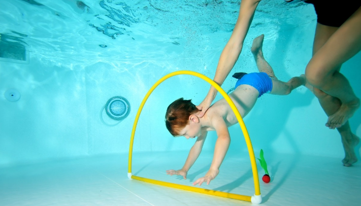 3-6岁水中大运动，技能课，初级游泳课程。