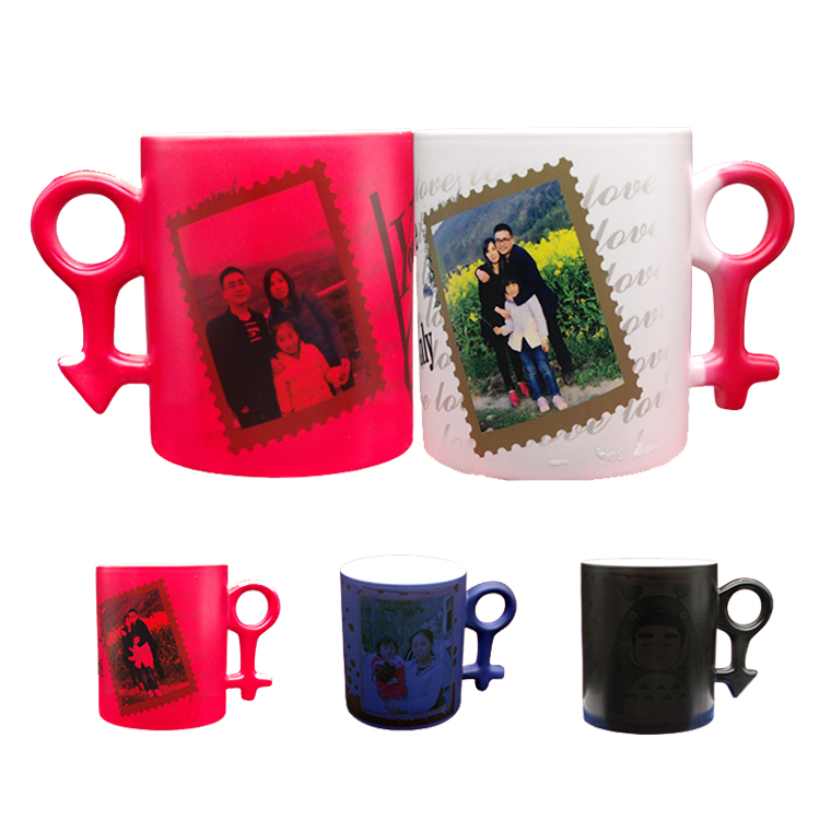 00主图LOVEShapeHandledCoupleColorChangingMugs-2