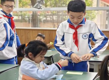 走进小学STEAM课堂 (4)