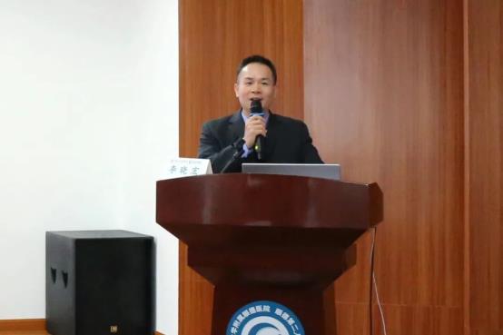 协会疼痛医师分会主任委员,佛山市医学会疼痛学分会主任委员李晓宏