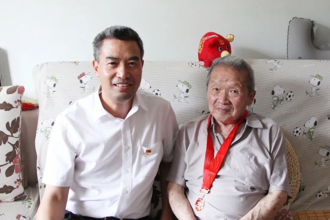 董学经.jpg